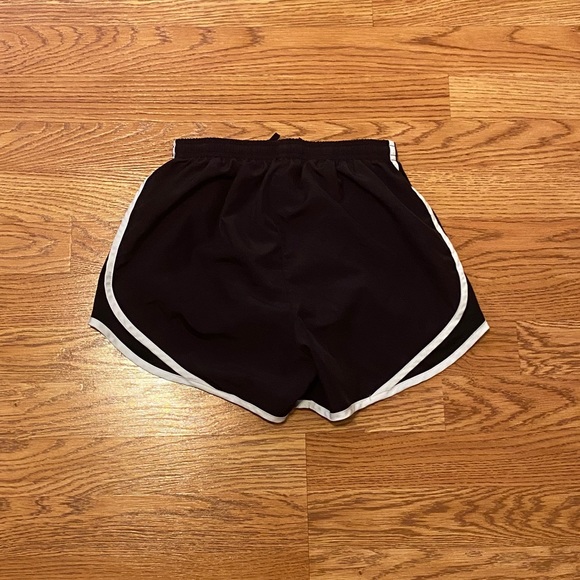 Nike running shorts size xsmall - Picture 3 of 4